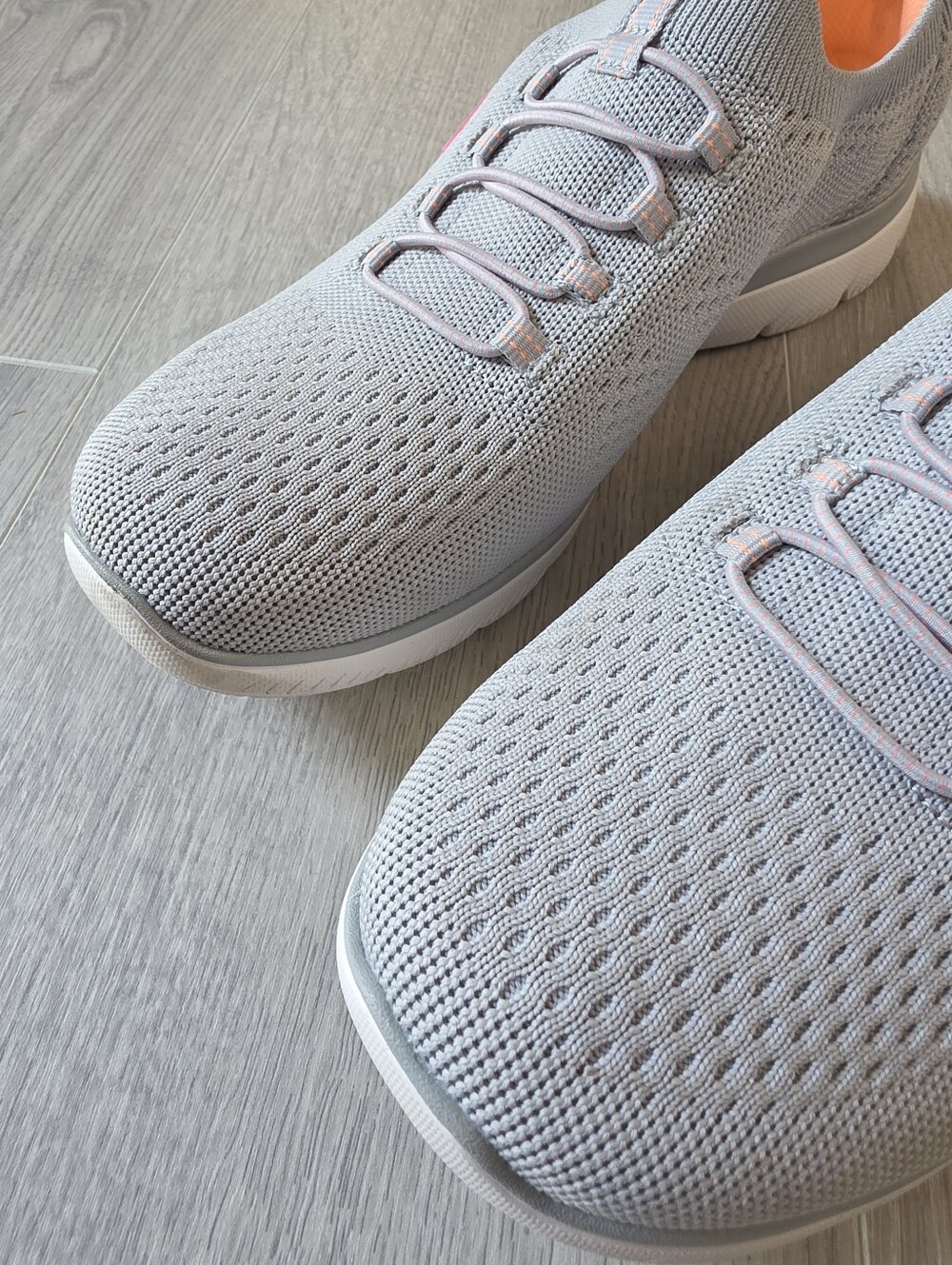 Sketchers Light Gray Slip On Sneakers - Picture 3 of 9